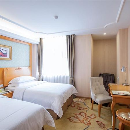 Vienna Hotel Guangzhou Nanpu Station מראה חיצוני תמונה